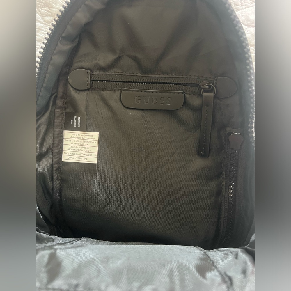 Guess sling bag - Picture 3 of 8